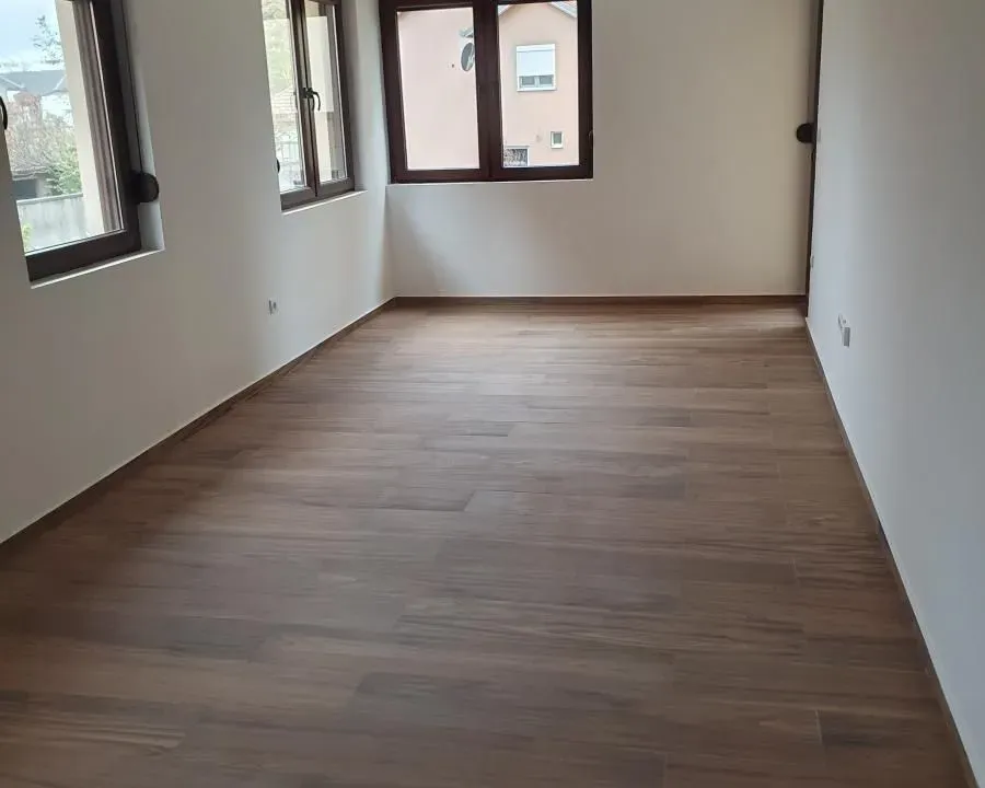 Prodaja, trosoban stan, 75m², Ruma, Srbija