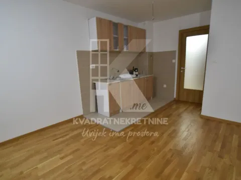 Rent, two bedroom apartment, 69m², Ljubović, Podgorica - image 2
