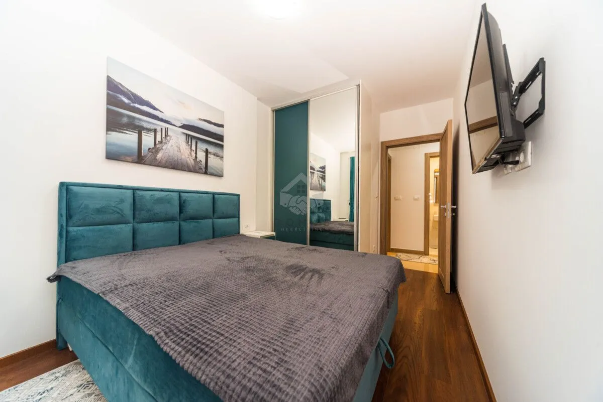 Izdavanje, dvosoban stan, 75m², Master Kvart, Podgorica