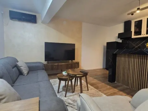 Izdavanje, kuća, 49m², Zabjelo, Podgorica - image 2