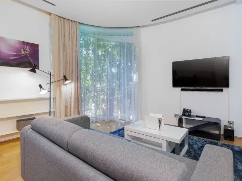 Prodaja, jednosoban stan, 97m², Budva, Crna Gora - image 17