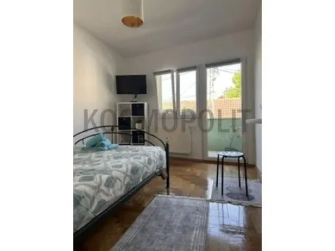 Prodaja, kuća, 110m², Zemun Gardoš, Zemun Sve Podlokacije - image 6