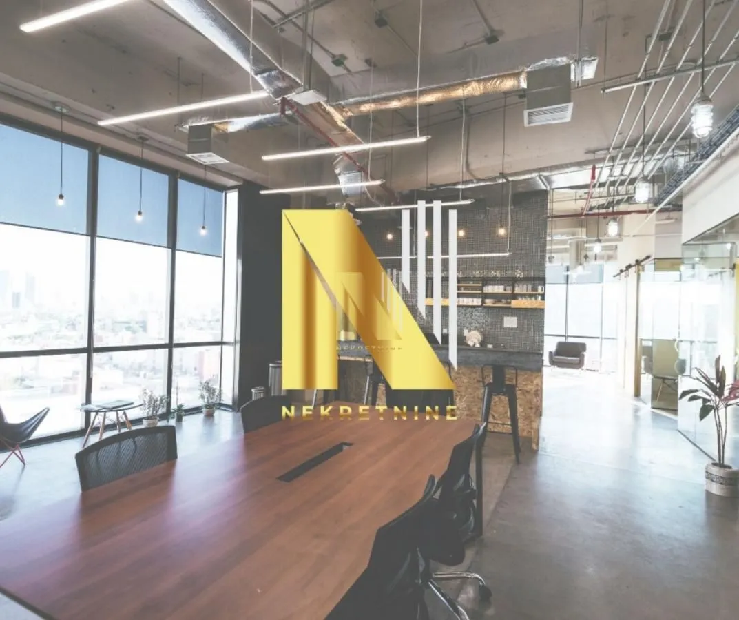 Sale, office space, 261m², Grbavica, Novi Sad Sve Podlokacije
