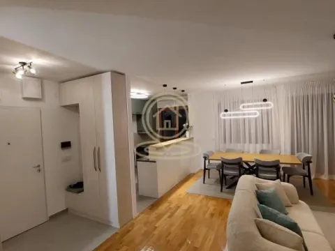 Izdavanje, trosoban stan, 90m², Lekino Brdo, Voždovac Sve Podlokacije - image 8
