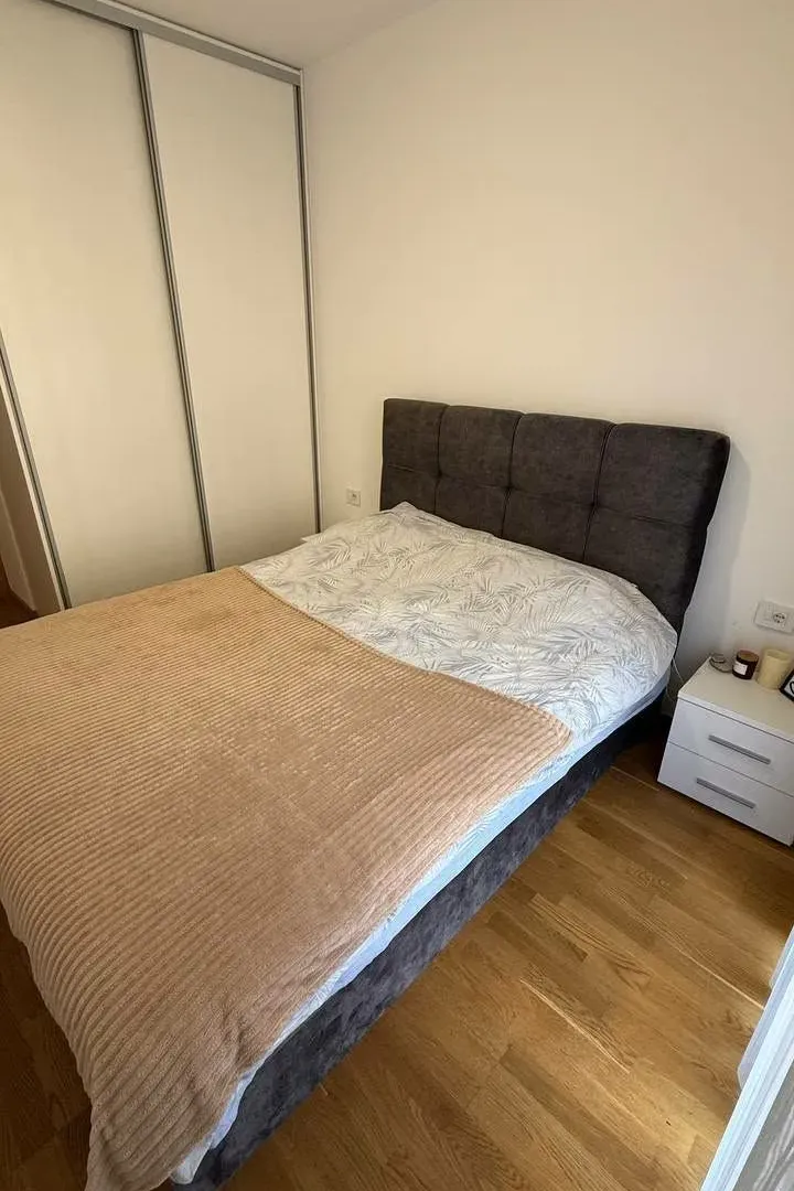 Rent, one bedroom apartment, 45m², Bečići, Budva
