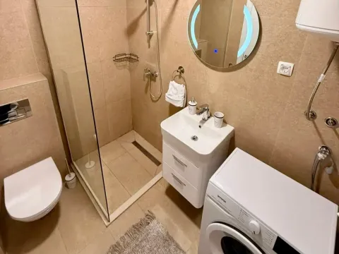 Prodaja, jednosoban stan, 37m², Tološi, Podgorica - image 10