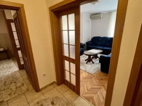 Izdavanje, stan, 56m², Stari Aerodrom, Podgorica - image 6