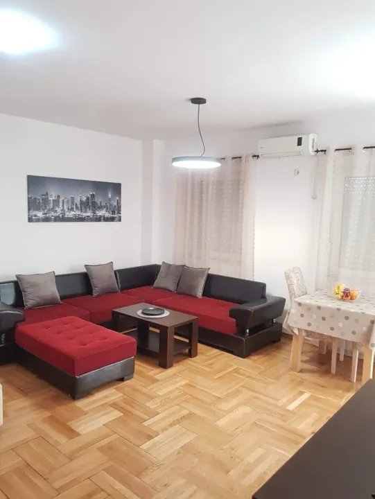 Izdavanje, garsonjera, 36m², Vezirov Most, Podgorica