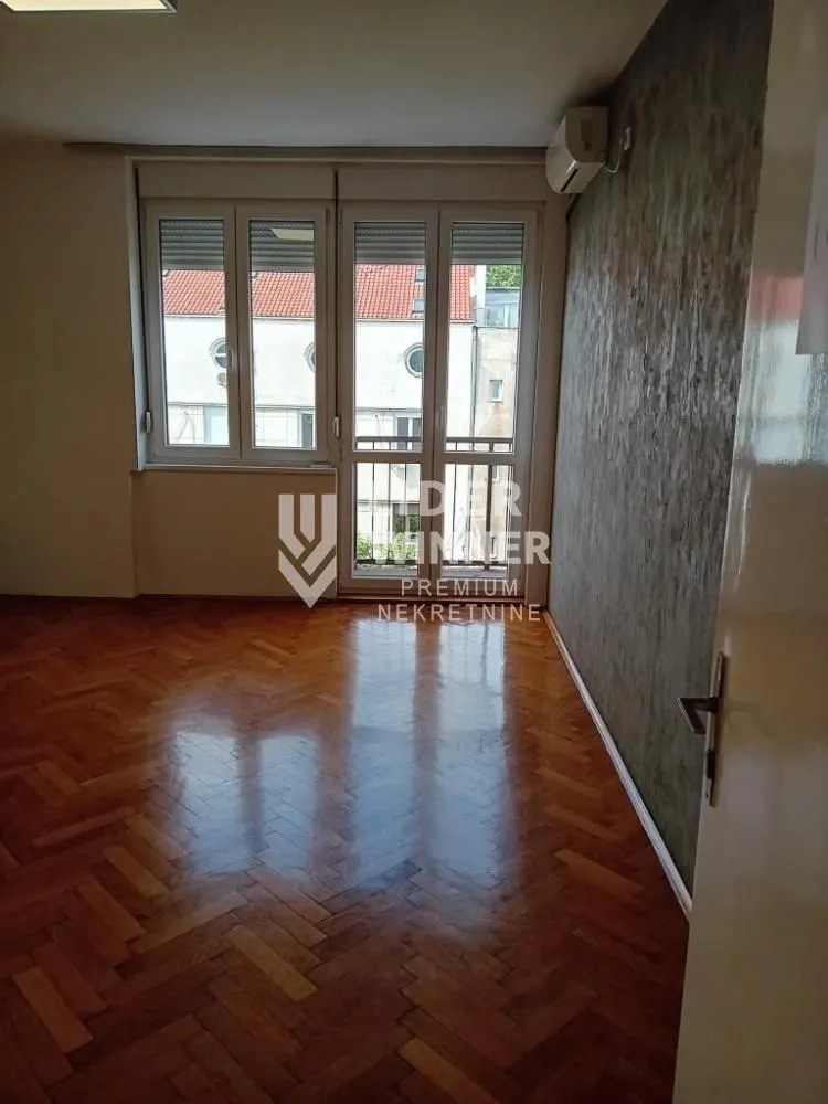 Sale, two bedroom apartment, 61m², Stari Grad, Beograd