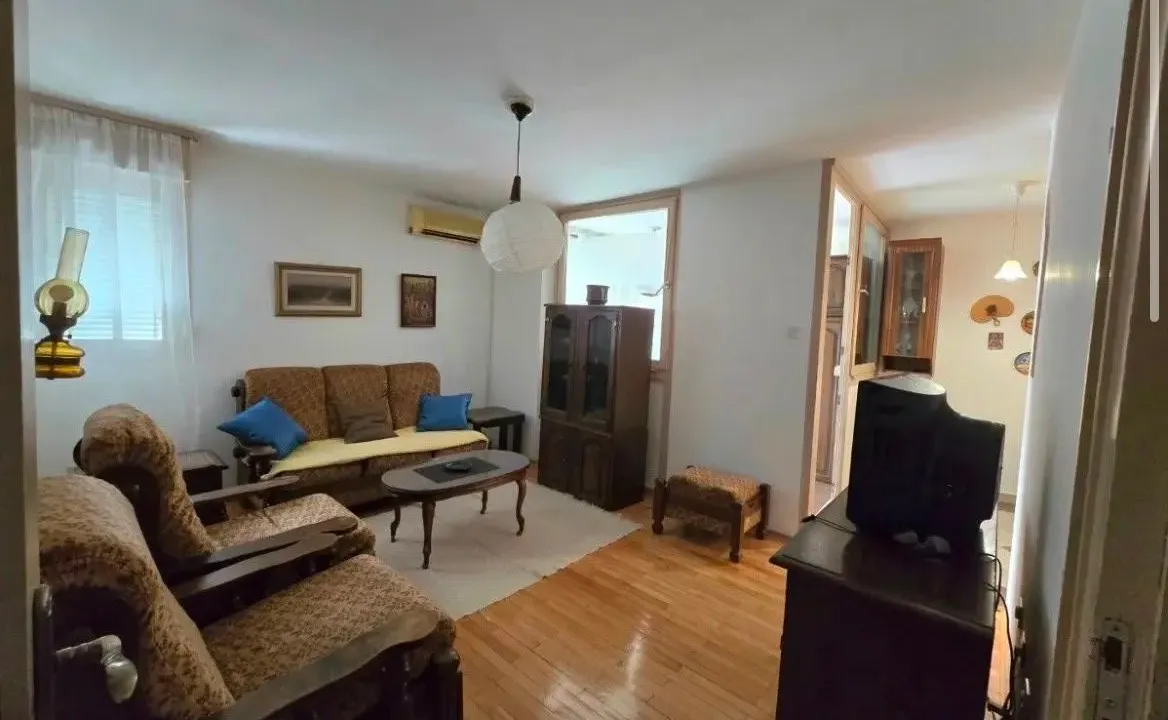 Sale, two bedroom apartment, 60m², Blok 5, Podgorica