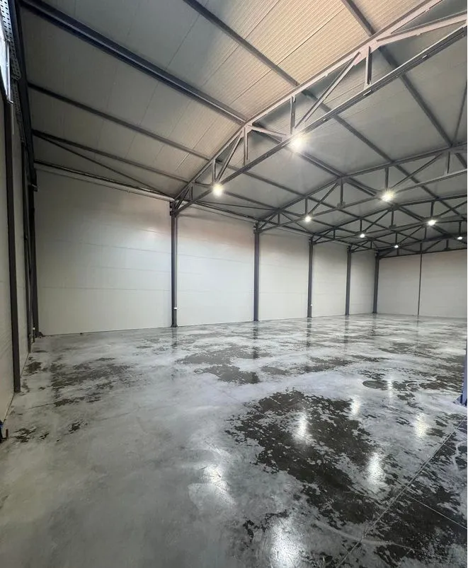Rent, office space, 720m², Batajnica, Beograd