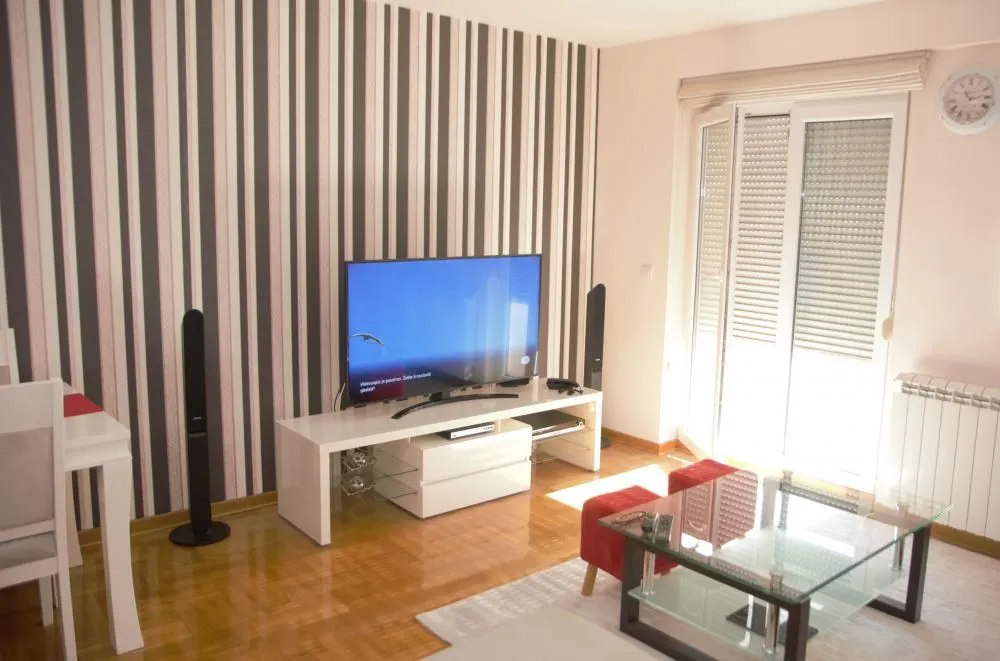 Sale, two bedroom apartment, 64m², Kluz, Zvezdara Sve Podlokacije