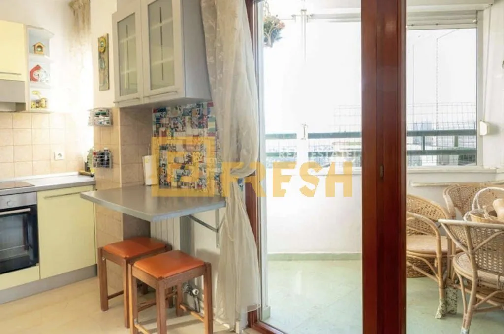 Prodaja, trosoban stan, 184m², Blok 6, Podgorica