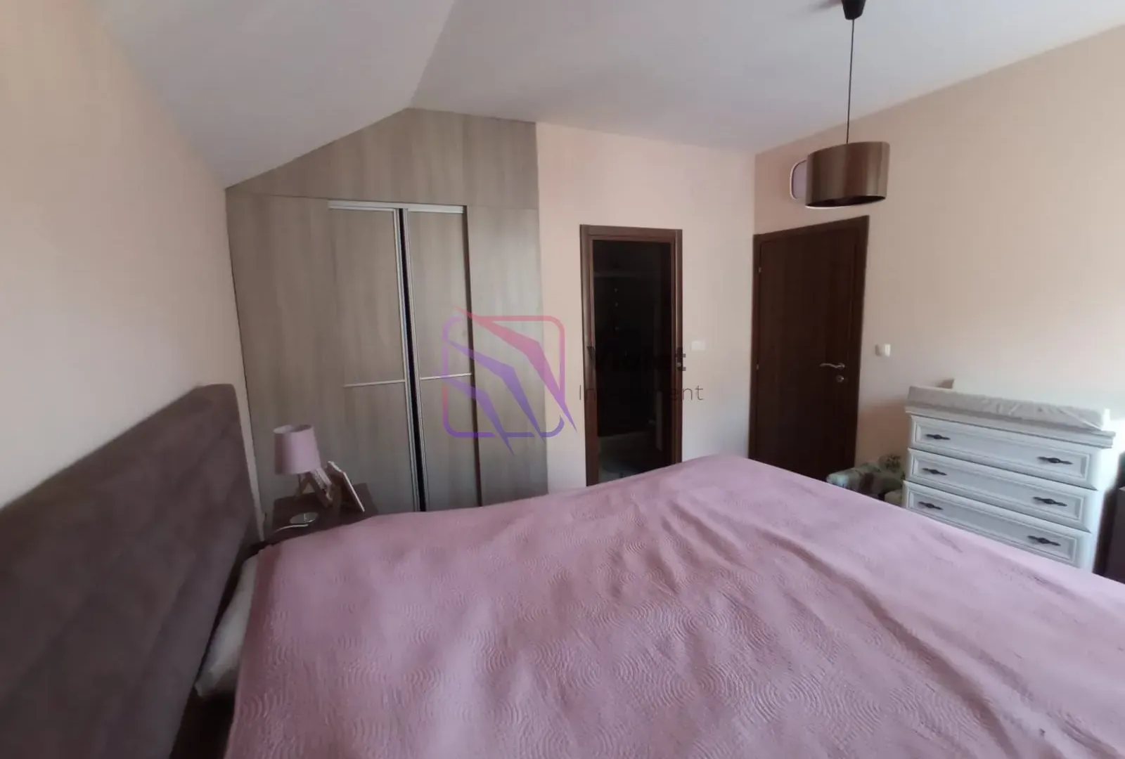 Prodaja, trosoban stan, 101m², Dub, Kotor