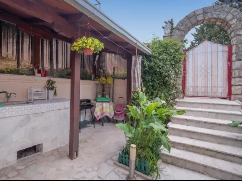 Sale, house, 42m², Budva, Crna Gora - image 1