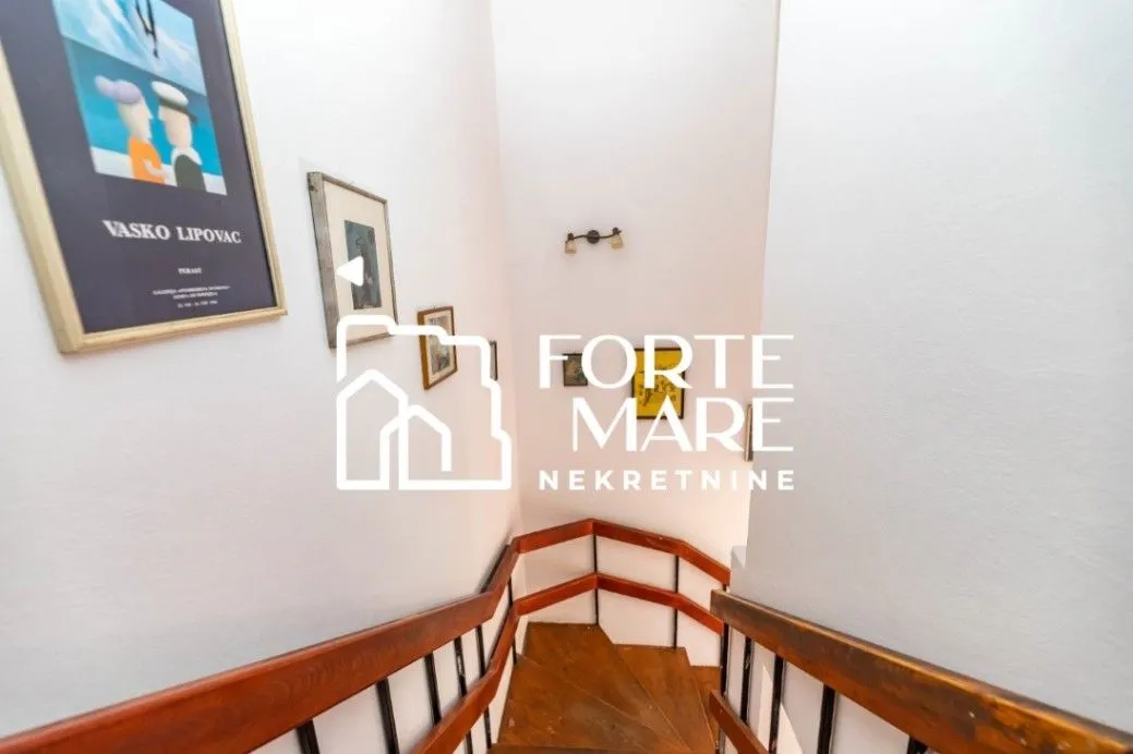 Prodaja, kuća, 250m², Igalo, Herceg Novi