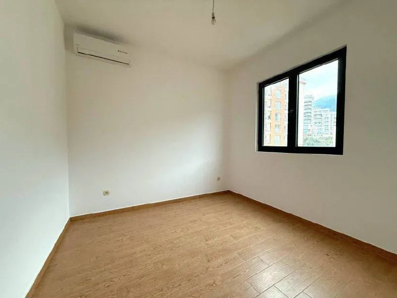 Prodaja, dvosoban stan, 63m², Bečići, Budva