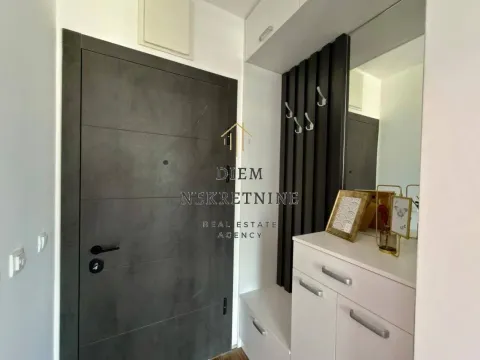 Rent, one bedroom apartment, 49m², Centar, Bar - image 4
