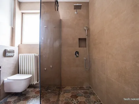 Izdavanje, trosoban stan, 103m², Savski Venac, Beograd - image 15