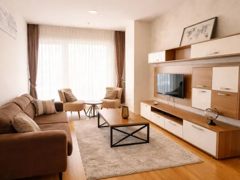 Izdavanje, jednosoban stan, 54m², Slovenska Plaža, Budva - image 3