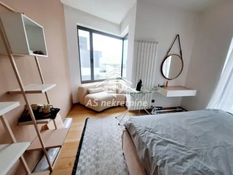 Izdavanje, četvorosoban stan, 120m², Stari Grad, Beograd - image 12