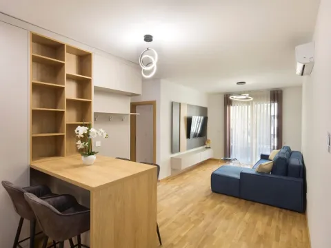 Sale, two bedroom apartment, 55m², Bečići, Budva - image 5
