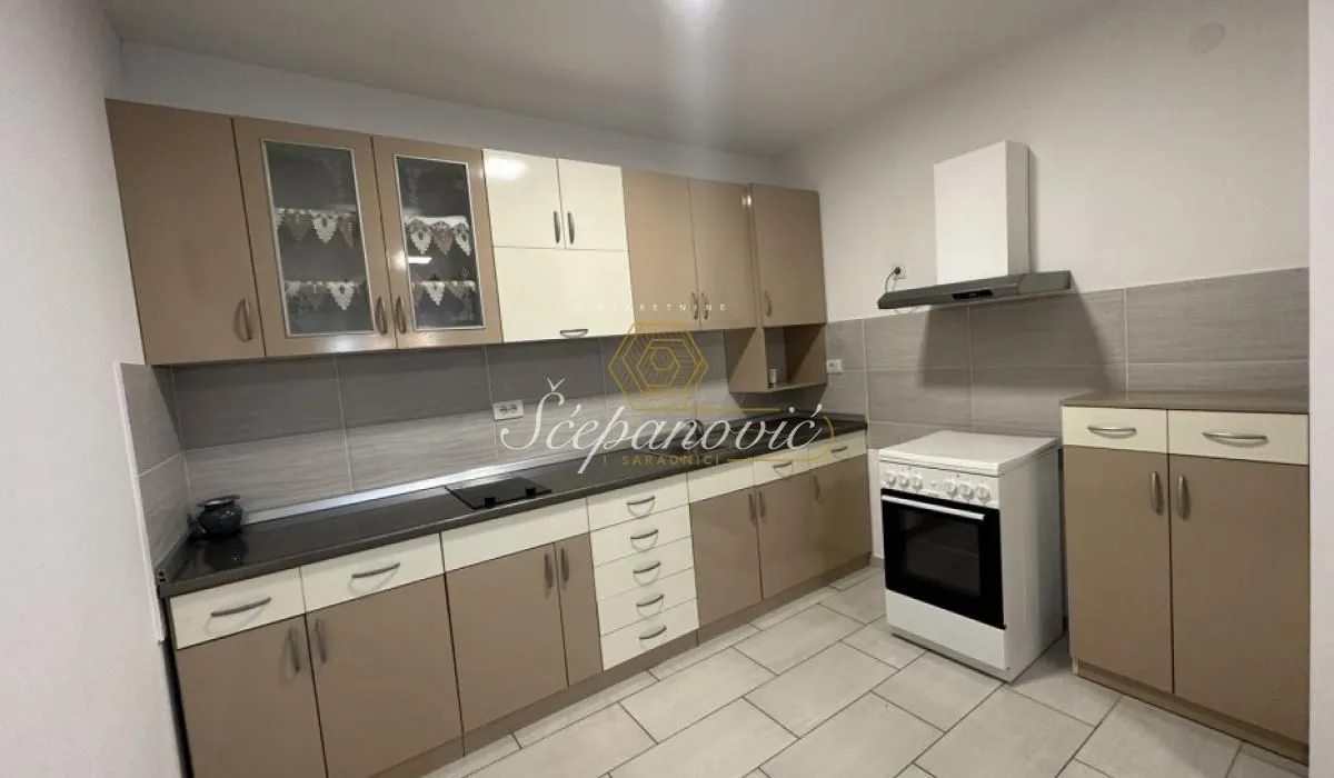 Prodaja, trosoban stan, 65m², Telep, Novi Sad Sve Podlokacije