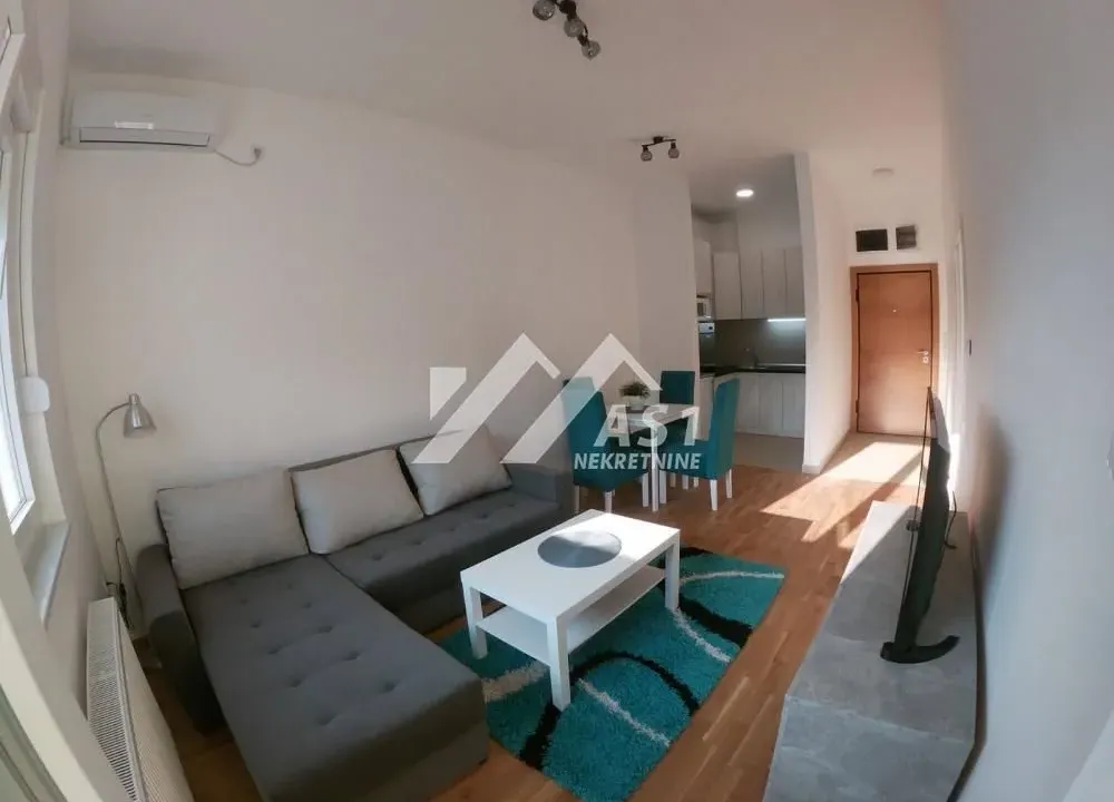 Izdavanje, jednosoban stan, 40m², Kej, Novi Sad Sve Podlokacije