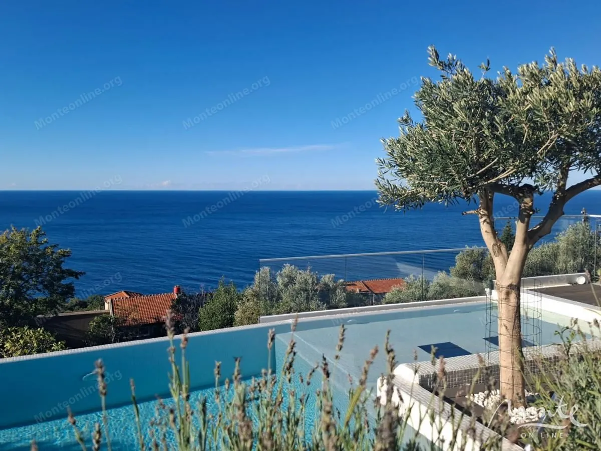 Prodaja, kuća, 116m², Reževići, Budva