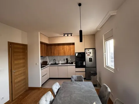 Prodaja, dvosoban stan, 72m², New City, Podgorica - image 5