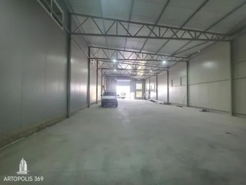 Rent, office space, 370m², Čukarica, Beograd - image 13