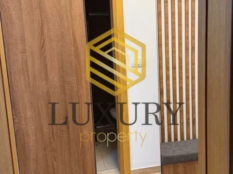 Rent, one bedroom apartment, 40m², Blok 6, Podgorica - image 7