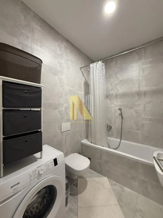 Izdavanje, jednosoban stan, 37m², Bulevar Evrope, Novi Sad Sve Podlokacije