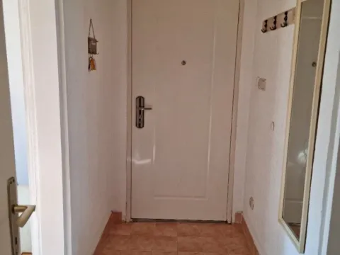 Izdavanje, jednosoban stan, 34m², Zemun Centar, Zemun Sve Podlokacije - image 4