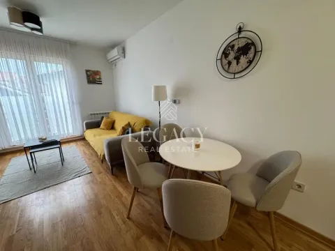 Rent, one bedroom apartment, 34m², Zeleno Brdo, Zvezdara Sve Podlokacije - image 3