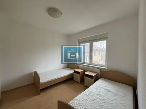 Izdavanje, dvosoban stan, 70m², Centar, Ćuprija - image 3