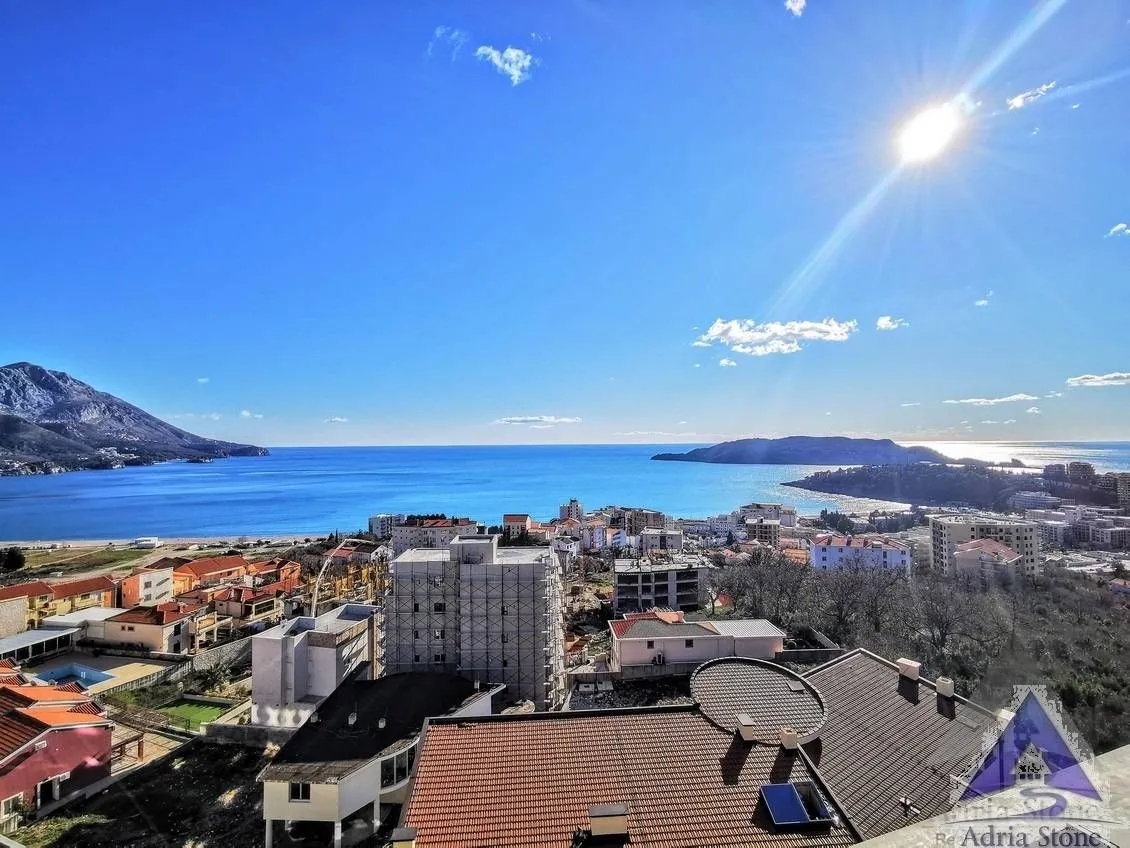 Sale, three bedroom apartment, 285m², Bečići, Budva