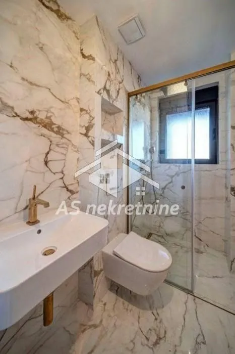 Prodaja, četvorosoban stan, 197m², Južni Bulevar, Vračar Sve Podlokacije