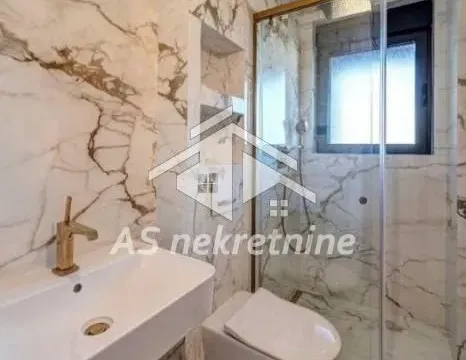 Prodaja, četvorosoban stan, 197m², Južni Bulevar, Vračar Sve Podlokacije - image 11