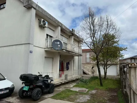 Prodaja, kuća, 370m², Zagorič, Podgorica - image 7