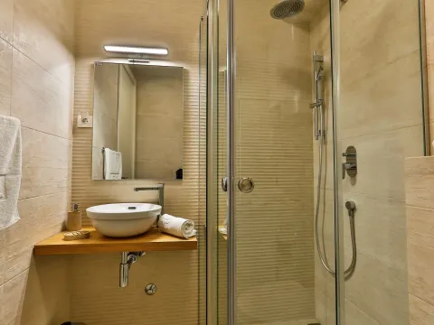 Rent, two bedroom apartment, 132m², Centar, Budva - image 4