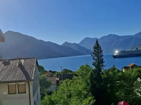 Prodaja, jednosoban stan, 43m², Sveti Stasije, Kotor - image 2