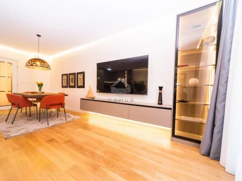 Izdavanje, dvosoban stan, 108m², Central Point, Podgorica - image 3