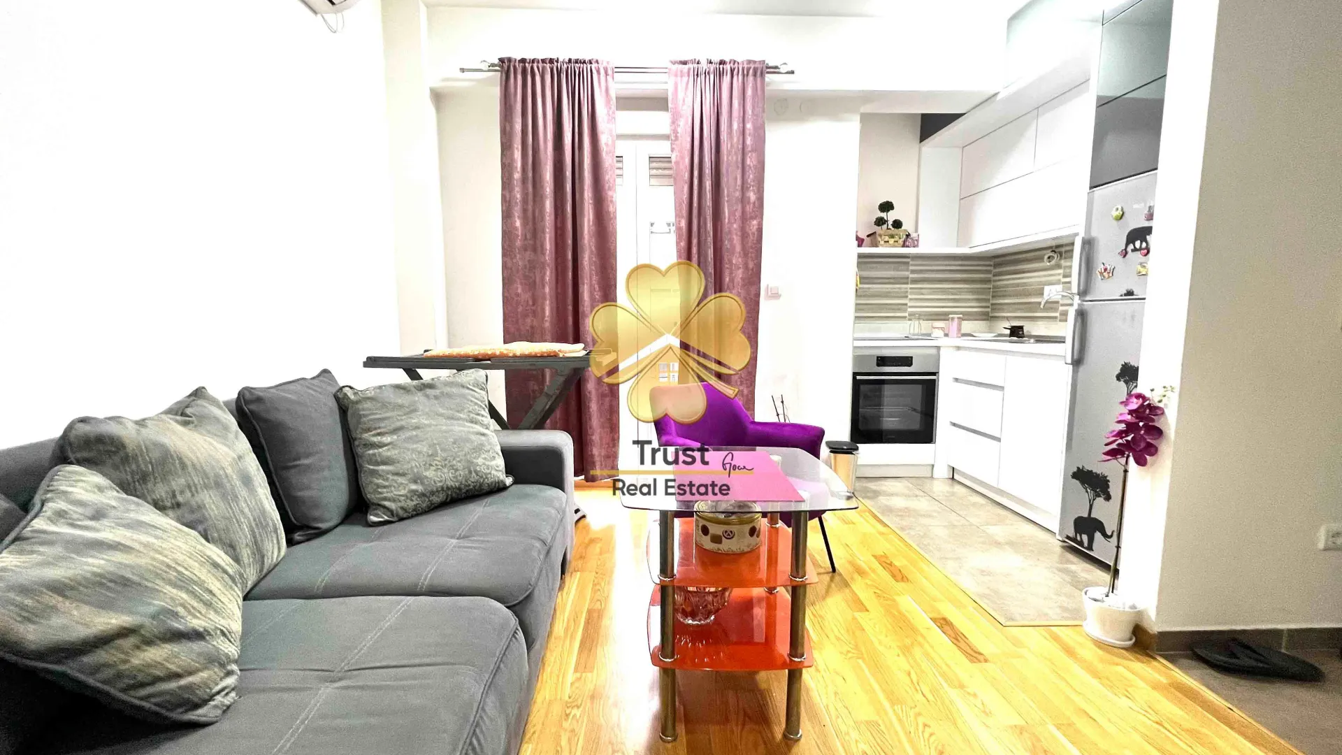 Rent, one bedroom apartment, 40m², Blok 6, Podgorica