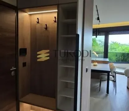 Izdavanje, trosoban stan, 82m², Olimp, Zvezdara Sve Podlokacije - image 7