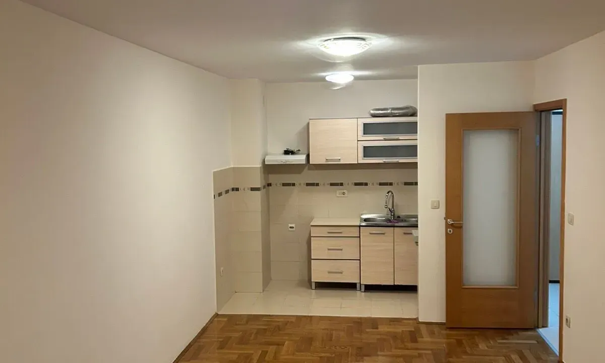 Rent, apartment, 67m², Podgorica, Crna Gora