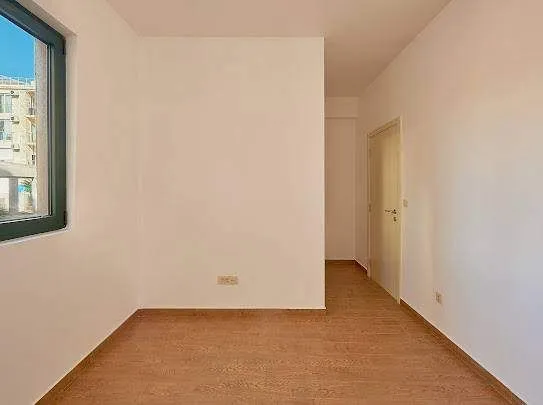 Prodaja, dvosoban stan, 85m², Ivanovići, Budva