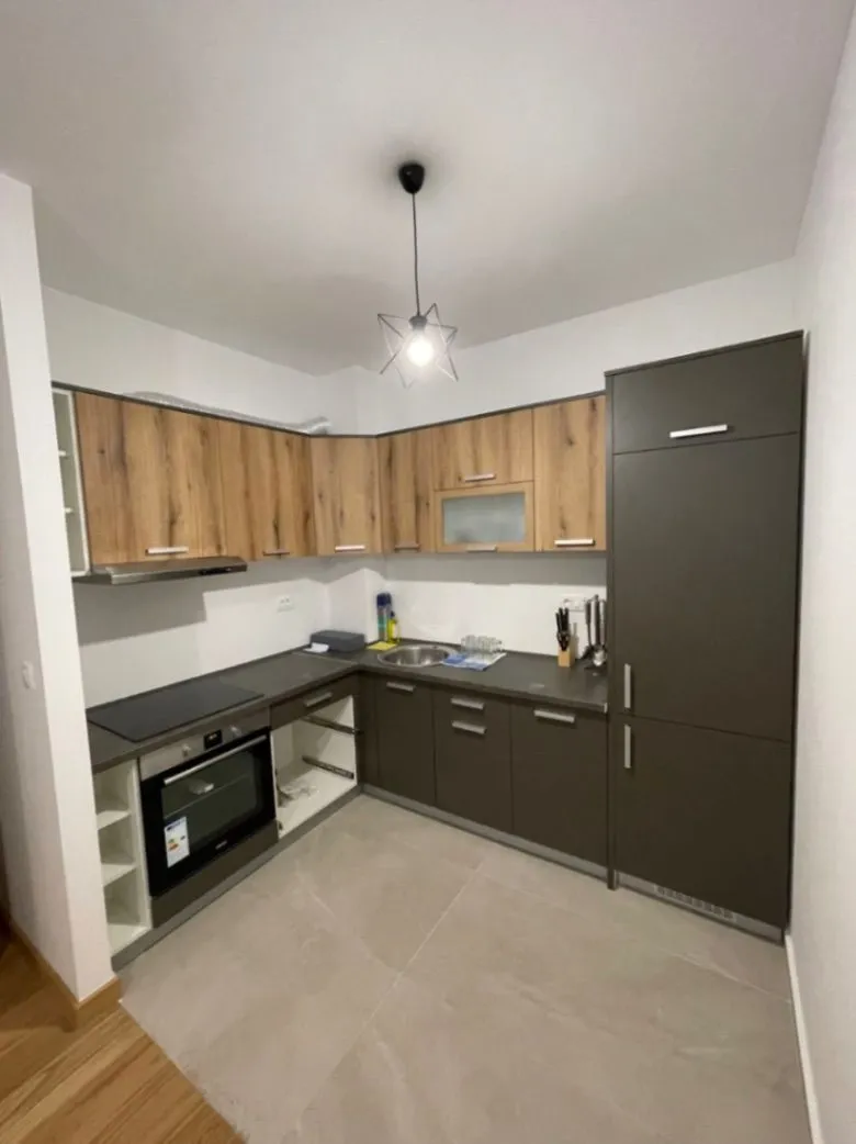 Izdavanje, jednosoban stan, 58m², New City, Podgorica