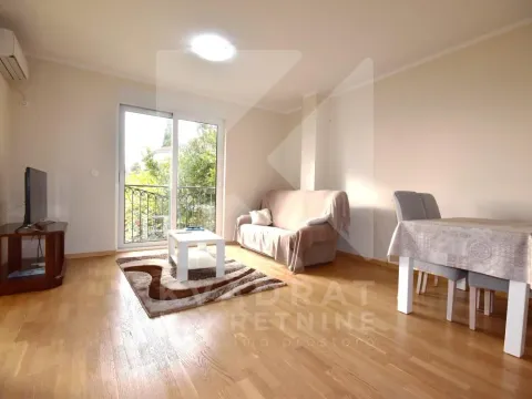 Izdavanje, dvosoban stan, 65m², Momišići, Podgorica