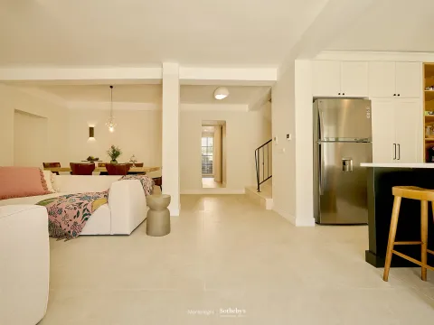 Rent, house, 200m², Kotor, Crna Gora - image 3